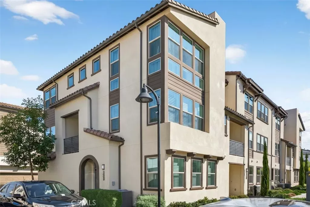 Property Photo:  5006 Belmont  CA 90720 