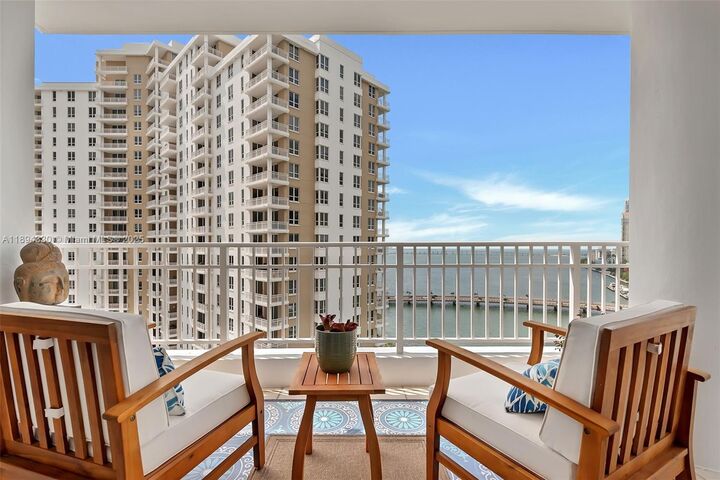 801 Brickell Key Blvd 1601  Miami FL 33131 photo