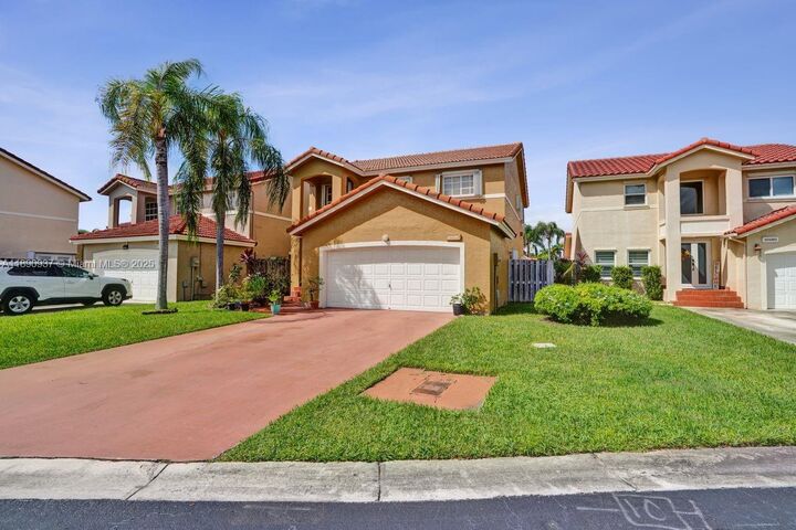 Property Photo: 10190 SW 138th Ct FL 33186