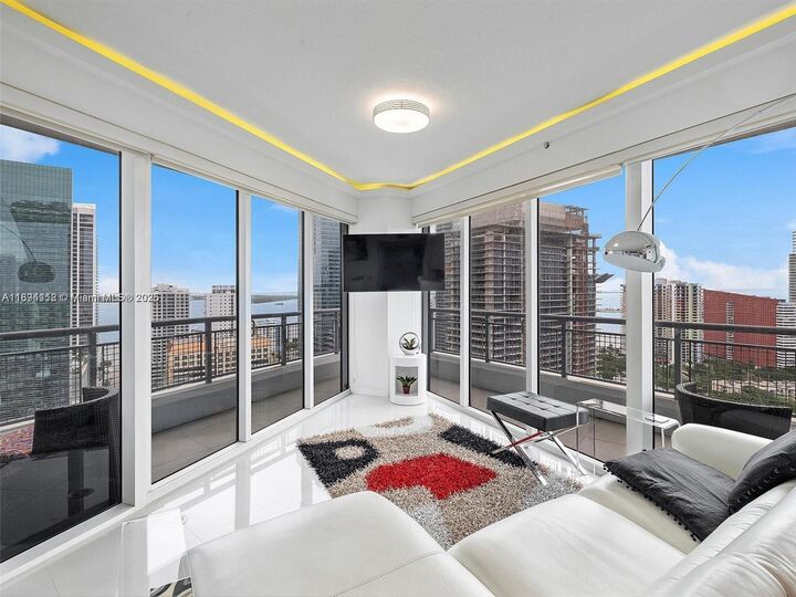 60 SW 13th St 2500  Miami FL 33130 photo