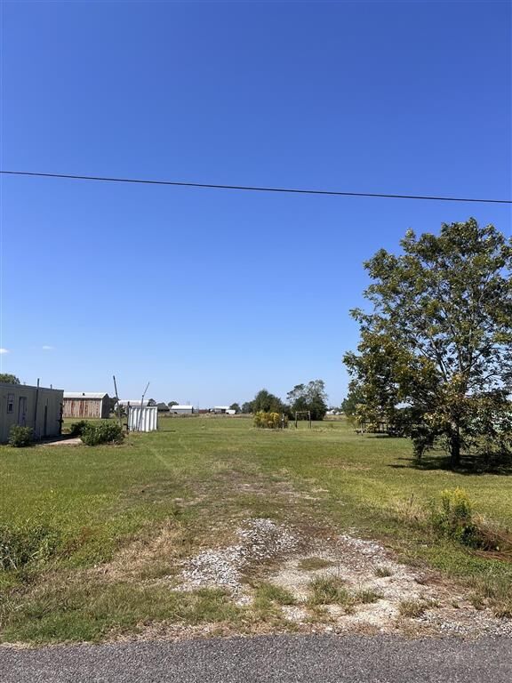 Property Photo: 301 Main Street LA 70650