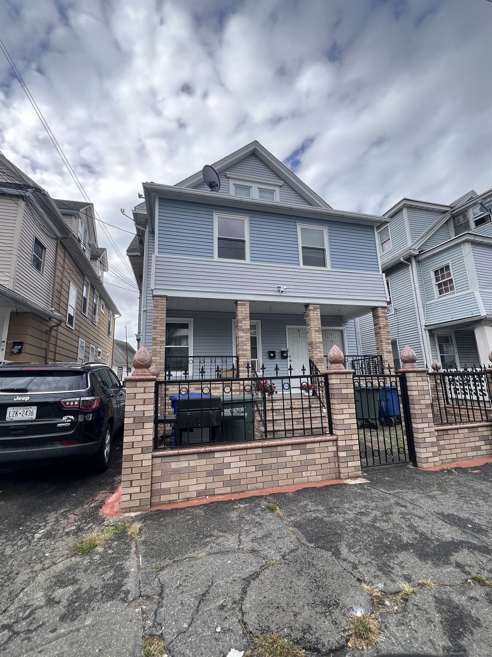 Property Photo: 819 William Street 2 CT 06608