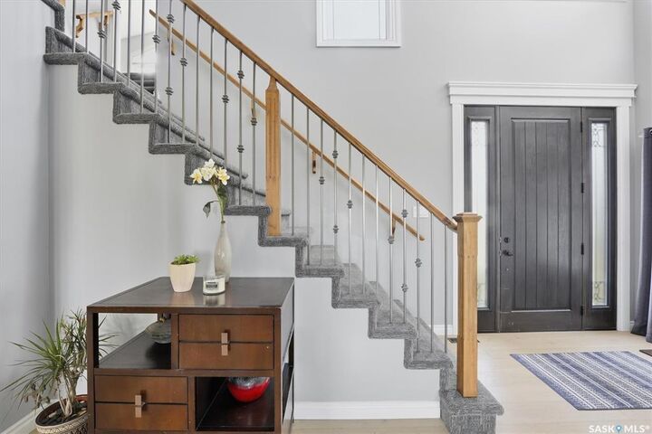 Property Photo:  106 Thode Avenue  SK S7W 1A1 