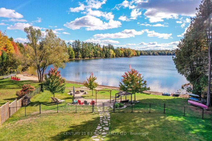 Photo de la propriété:  3371 Lake St. George Boulevard  ON L0K 2B0 