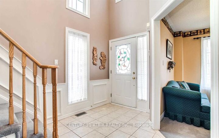 Property Photo: 1454 Clearbrook Drive Main ON L1K 2N7