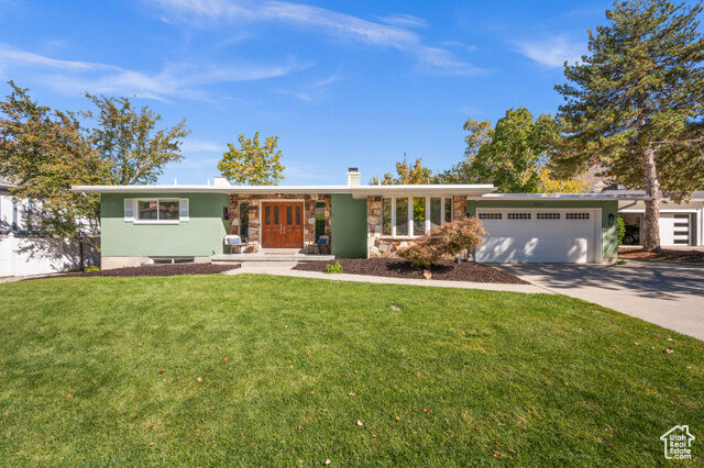 Property Photo: 8597 S Mount Majestic Rd E UT 84093