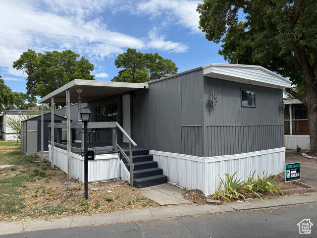 Property Photo: 3037 Heritage Dr UT 84119