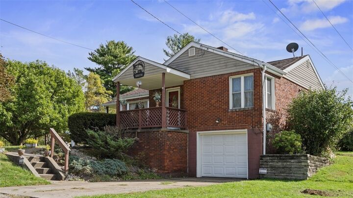 Property Photo: 13 Deer Hollow Ln PA 15084