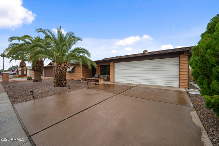 Property Photo:  443 S Reseda --  AZ 85206 