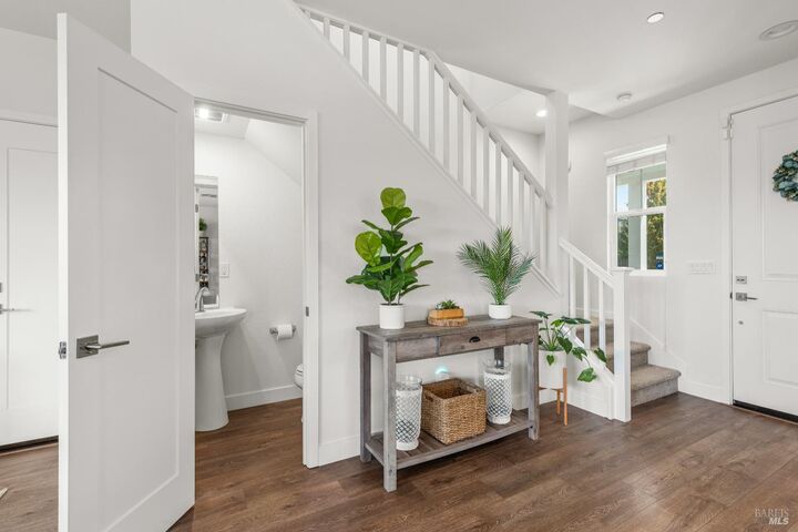 Property Photo:  2976 Bay Village Avenue  CA 95403 