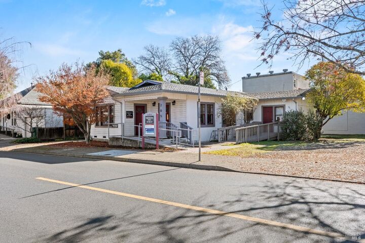 205 W Clay Street  Ukiah CA 95482 photo