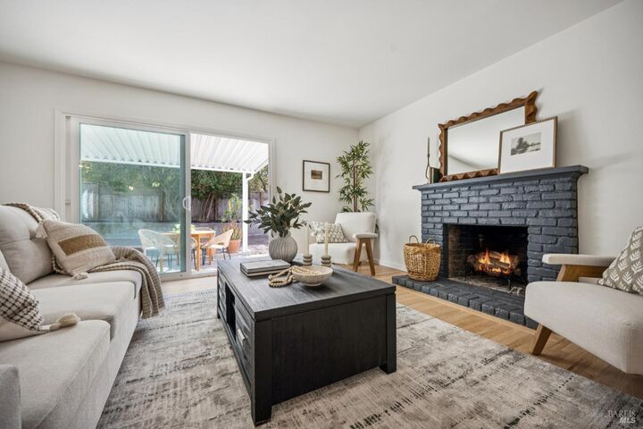 Property Photo: 1 Kazen Way CA 94952