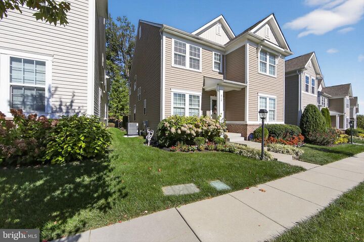 Property Photo: 618 Kent Court PA 19425