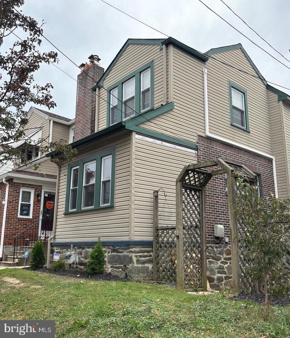 Property Photo:  81 Florence Avenue  PA 19079 