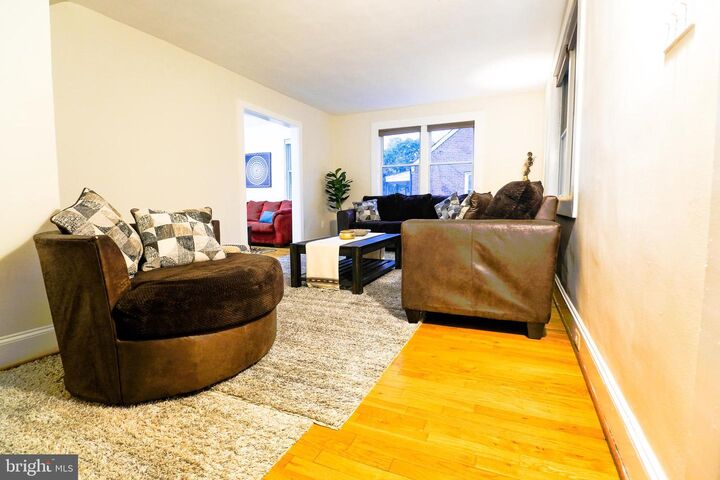 Property Photo:  905 Woodsdale Road  MD 21228 