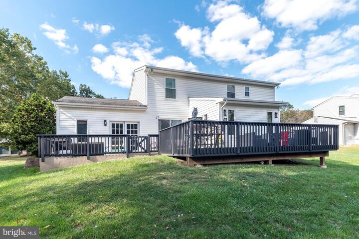 Property Photo: 1877 Brook Lane PA 18929