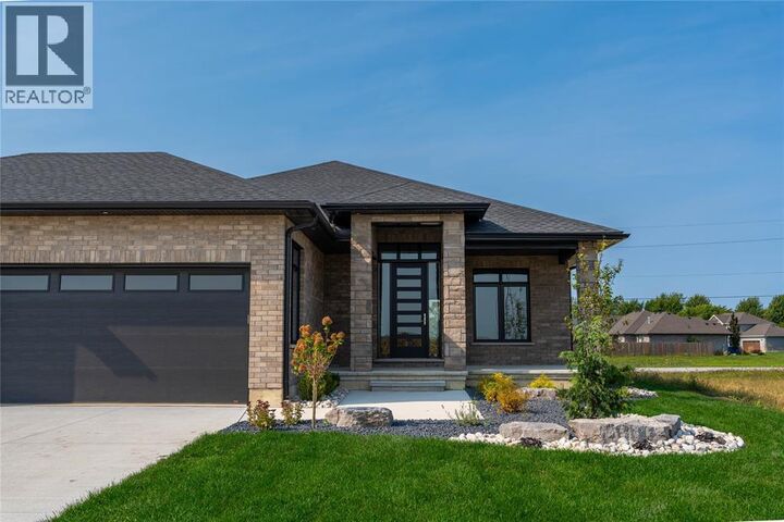 Property Photo: 6927 Shoreside Drive ON N0N 1E0