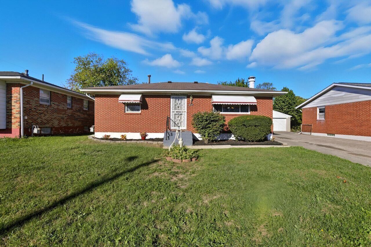 Property Photo: 2797 Key Place OH 43207