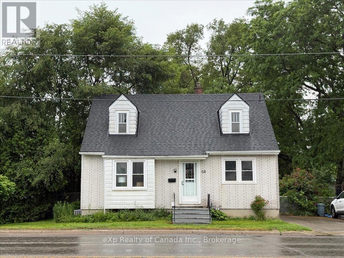 Property Photo:  68 Cedar Street  ON N4S 3P8