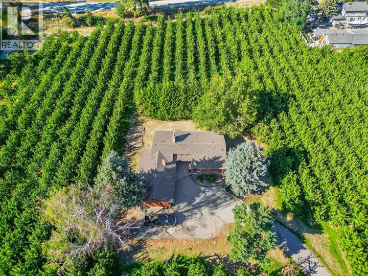 Property Photo:  4977 Elliott Avenue  BC V0H 1X8 