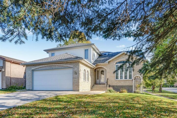 71 Sandalwood Crescent  Winnipeg MB R2V 3V5 photo