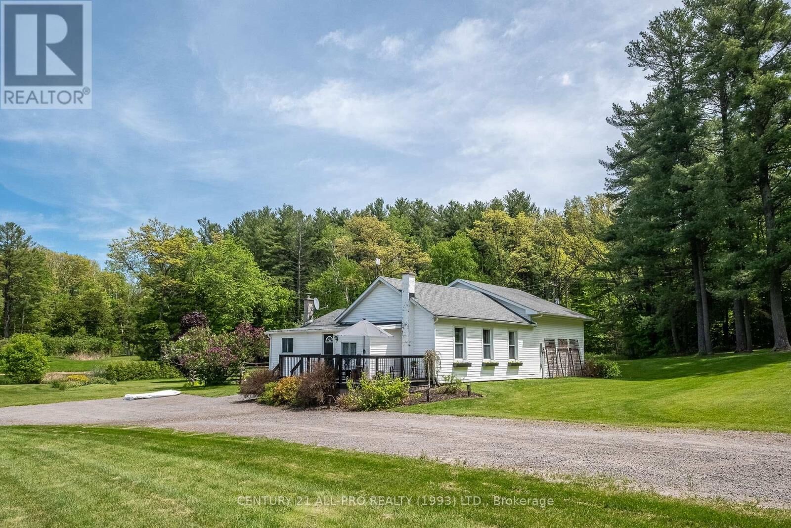 Property Photo: 515 Tobacco Road ON K0K 1M0