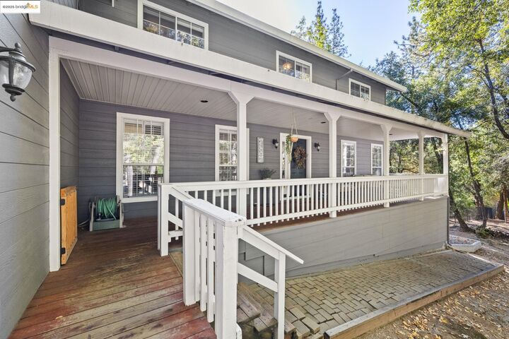 Property Photo: 22373 Geraldine Cir CA 95370
