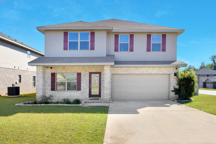 Property Photo: 231 Baycliff Drive FL 32536