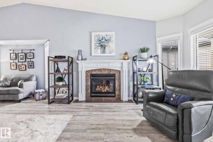 Property Photo:  18931 89 Avenue NW  AB T5T 6B7 