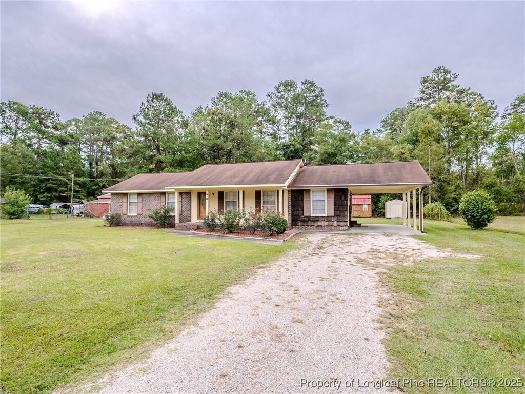 Property Photo: 518 Forest Road NC 28358