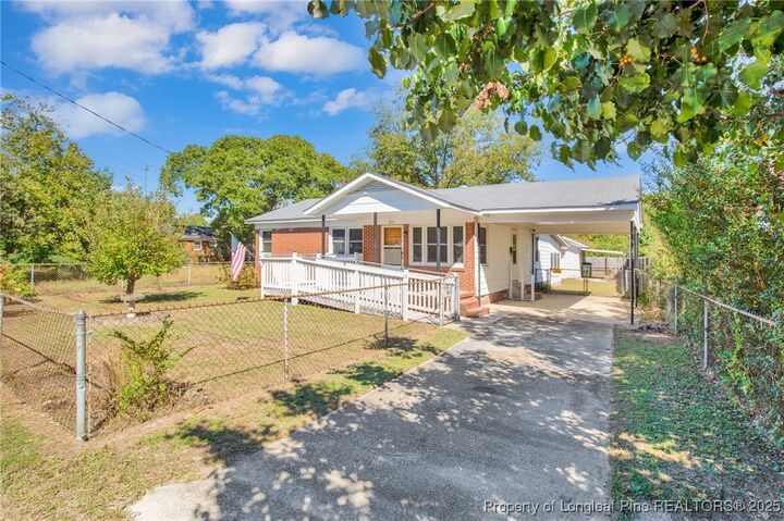 Property Photo: 215 S 7th Street NC 28390