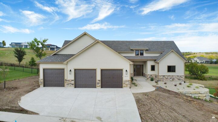 Property Photo:  3017 Fieldhouse Circle  KS 66503 