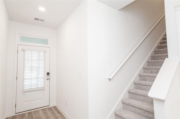 Property Photo: 2861 Thames Willow Way GA 30024