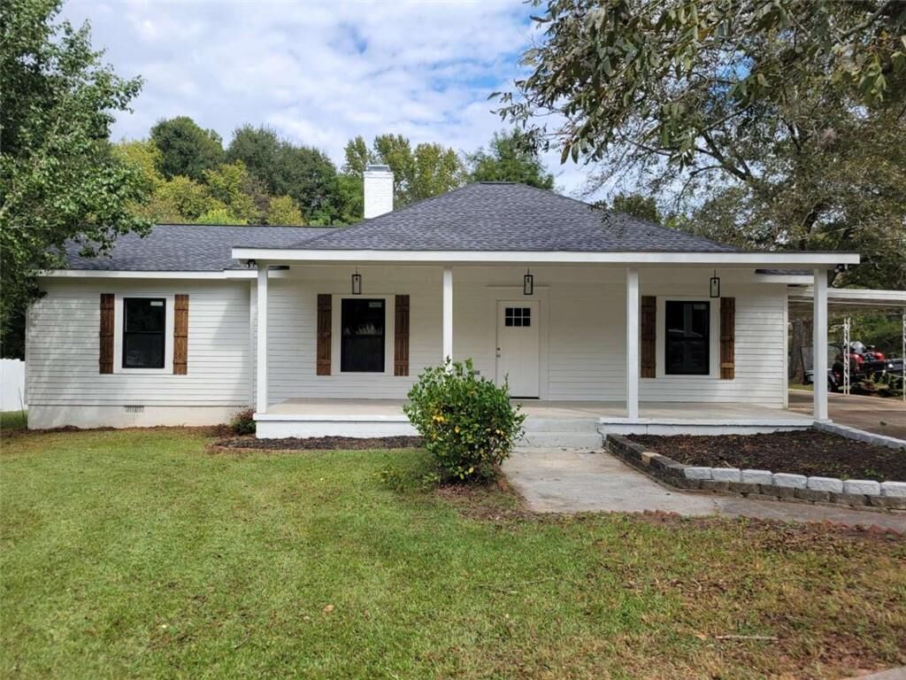Property Photo:  215 Morningside Drive  GA 30016 