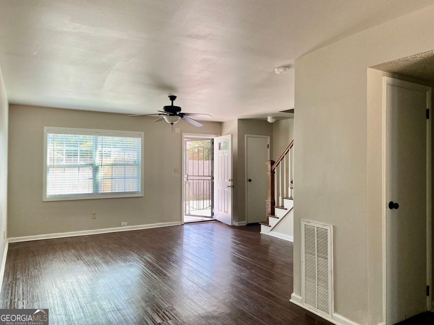 Property Photo: 493 King Arnold Street Unit 4 GA 30354