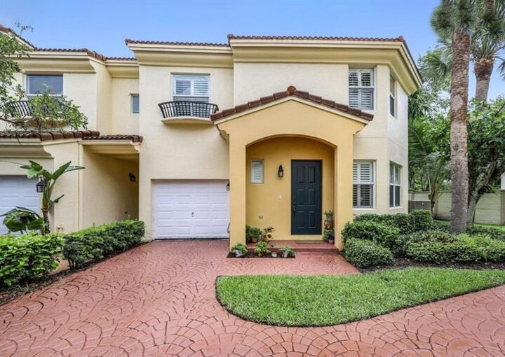Property Photo:  2932 Deer Creek Country Club Blvd 2932  FL 33442 
