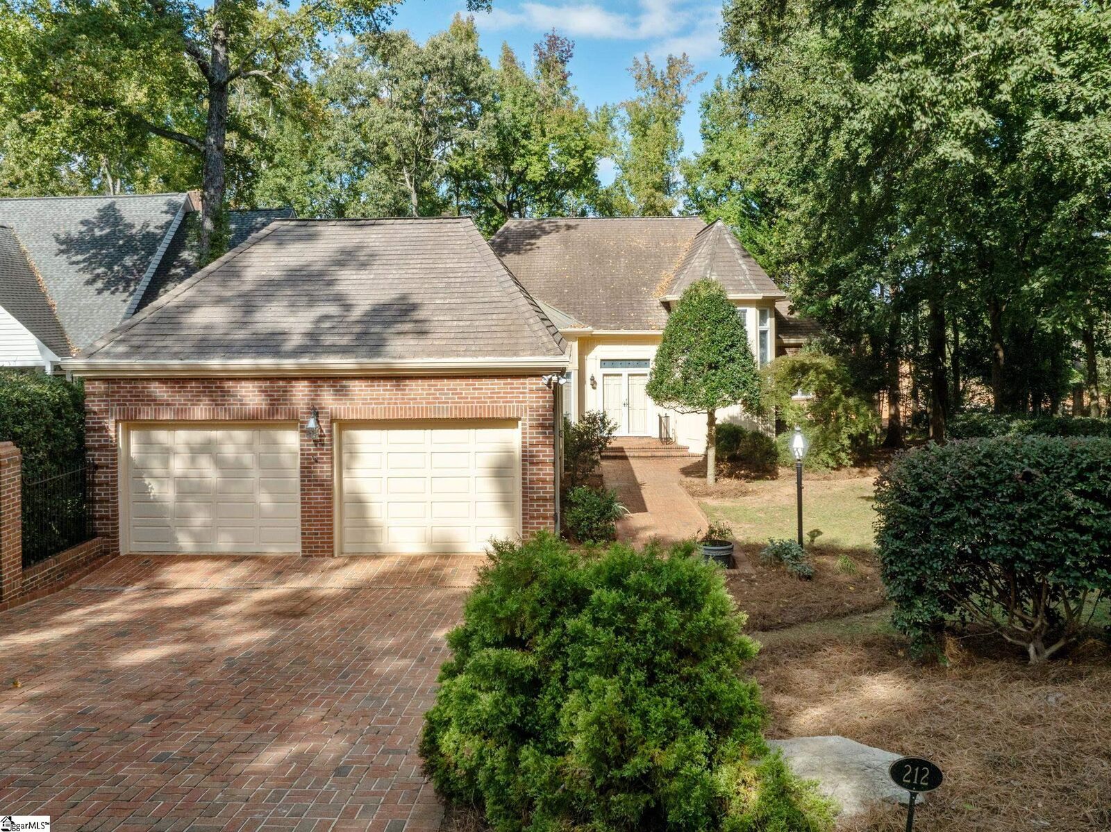 Property Photo: 212 Hidden Hills Drive SC 29605