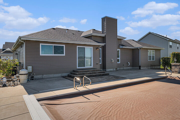 Property Photo:  8324 Willow Haven Drive  IN 46373