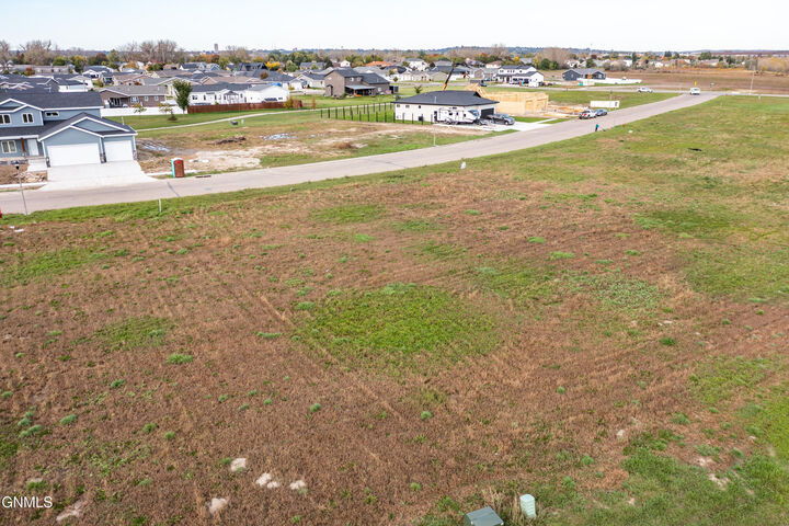 335 Kamrose Drive  Bismarck ND 58504 photo