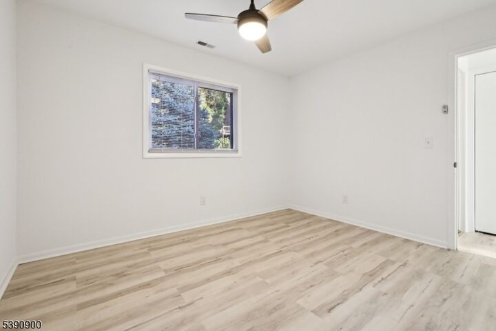 Property Photo: 1 Powderhorn Ct 4 NJ 07462