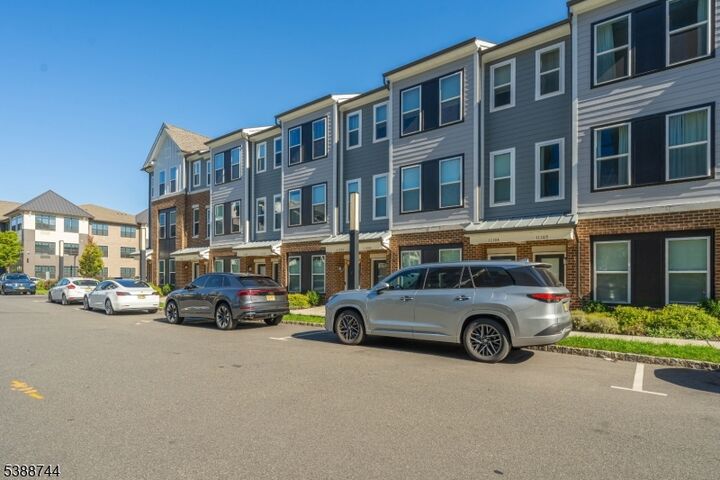 Property Photo: 7 Jessica Ln 11204 NJ 07083