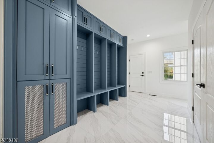 Property Photo:  2 Wright Lane  NJ 07931 