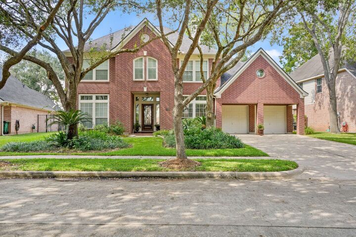 Property Photo: 3315 Mill Hollow TX 77459