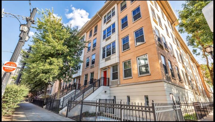 Property Photo: 149 Essex St 5C NJ 07302