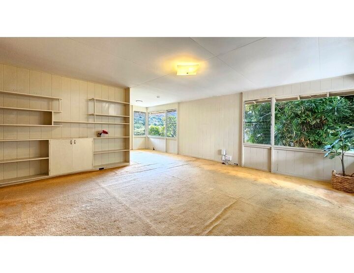 Property Photo: 835 Ahuwale Street HI 96821