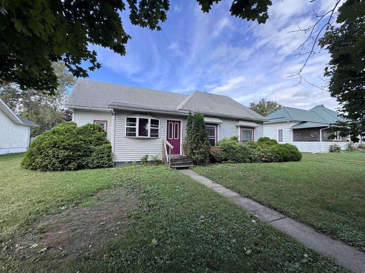 106 Madison St S  Hazleton IA 50641 photo