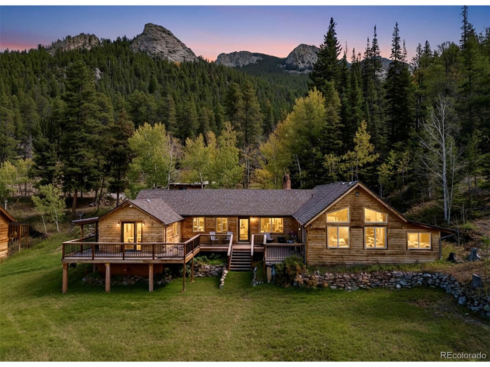 Property Photo:  1006 Damascus Rd  CO 80422 