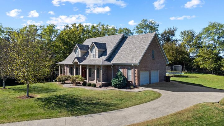 Property Photo:  140 Holiday Court  KY 40330