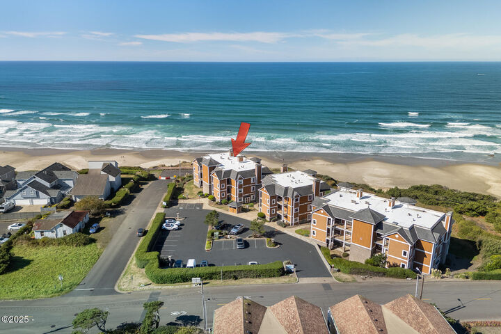 Property Photo:  1125 NW Spring Street A 302  OR 97365 