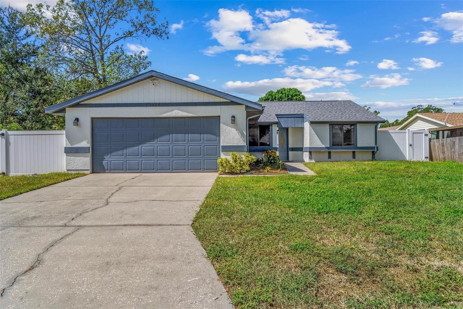 Property Photo: 3606 64th Street W FL 34209